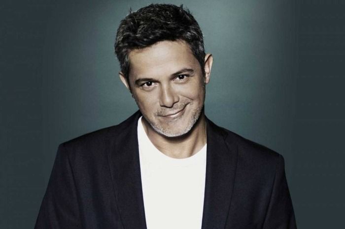 Muere Alejandro Sanz a sus 55 años.