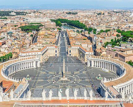 Una mujer es multada en el Vaticano... ¡Por vomitar!