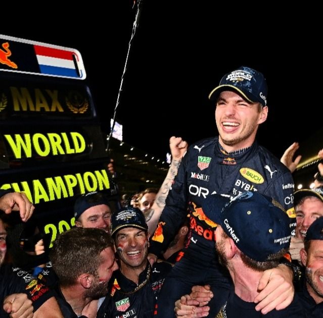 Max Verstappen gana su 4° campeonato mundial.