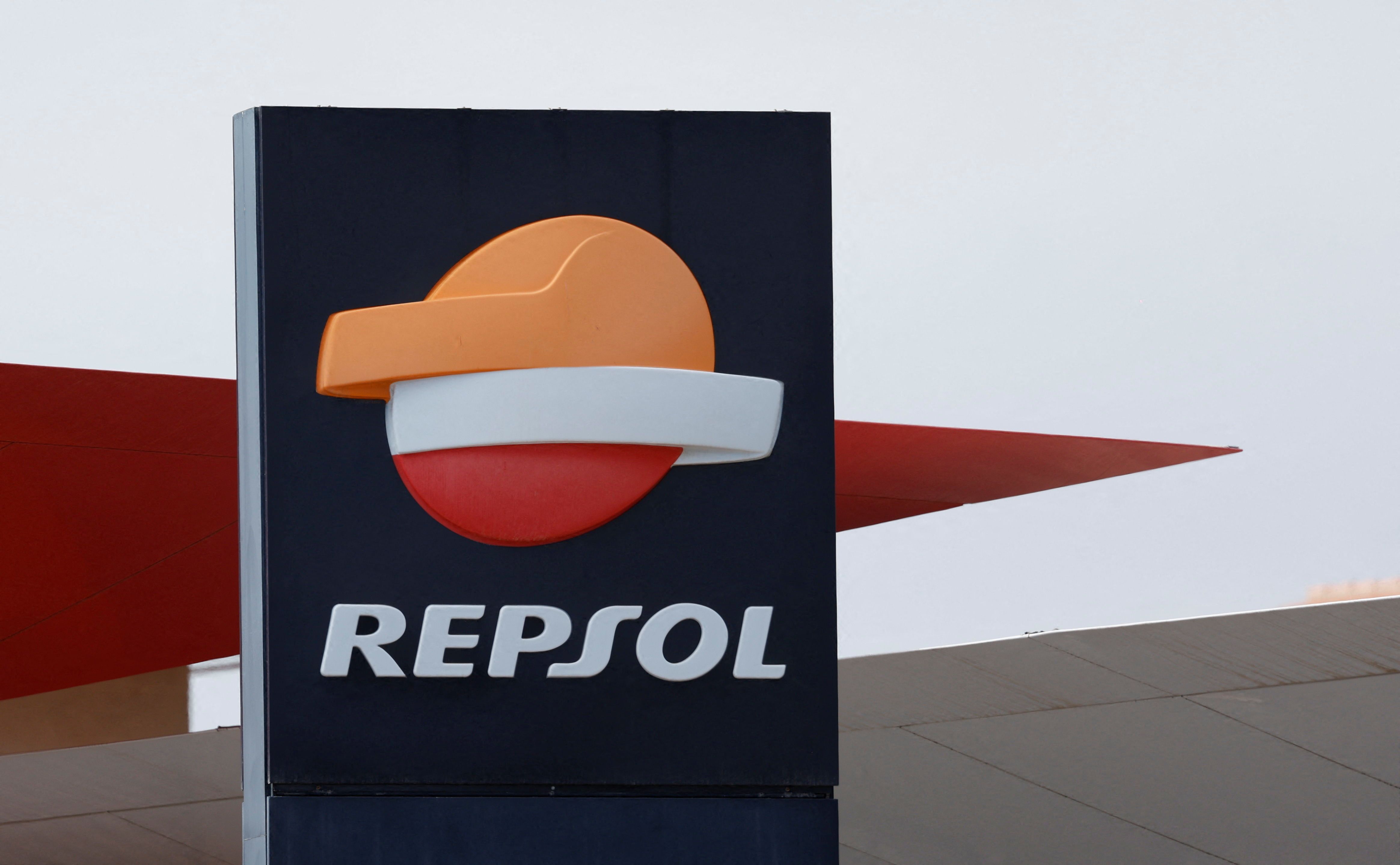 Repsol amenaza con irse de España