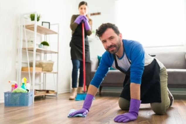 Atención! Hombre no sabía que tenía la lleva y se la pegó hasta a la dueña del apartamento