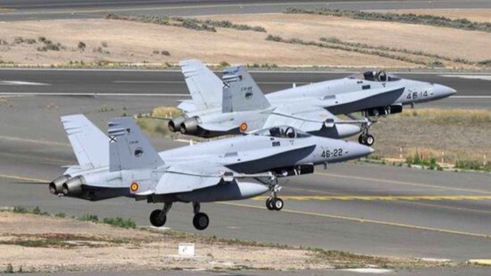 El Ejercito del Aire dona dos F-18 a la Asociación Amigos de la Aviación Histórica