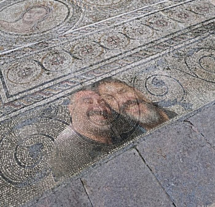 HALLAN MOSAICO MISTERIOSO EN BOLONIA