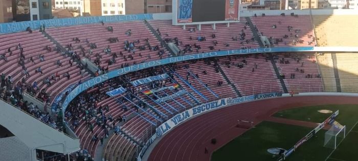 La hinchada de Bolívar (BOL) es calificada como la más ridícula del continente.